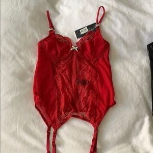 Red lace corset. 34B/32C